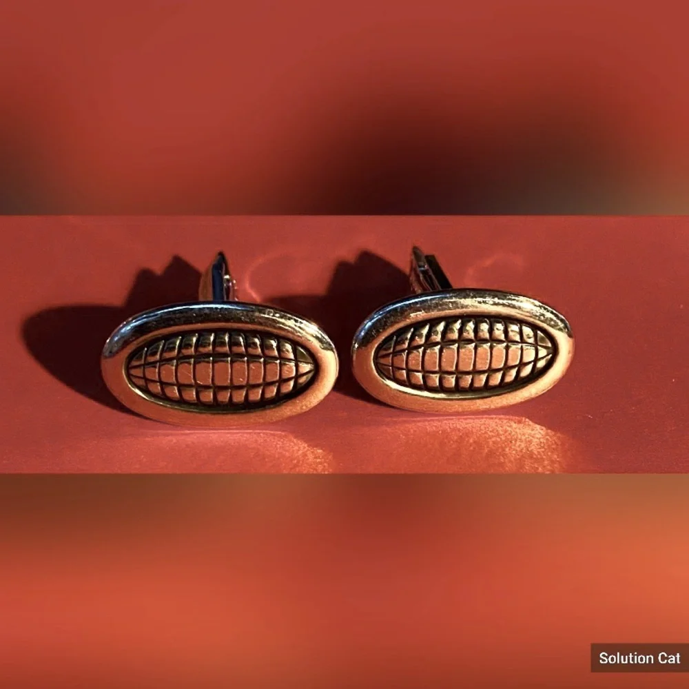 Men’s Silver Tone Etched Oval 3/4” Cuff Links